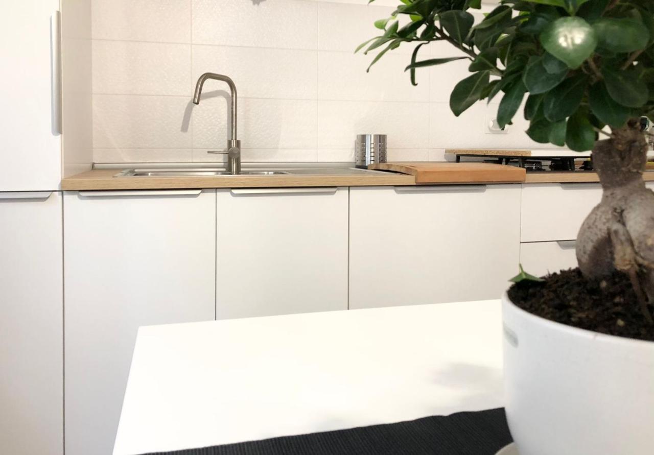 Italien Chic, Camera Con Bagni Condivisi Bari Bagian luar foto