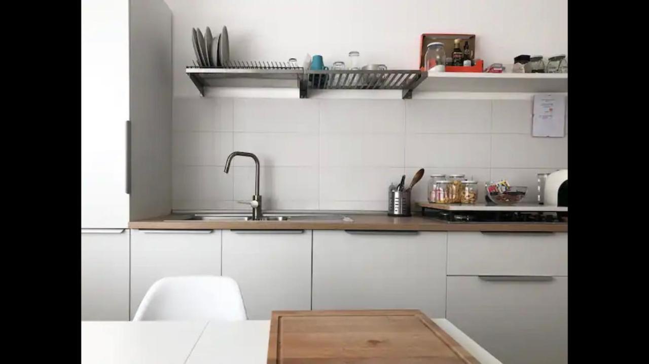 Italien Chic, Camera Con Bagni Condivisi Bari Bagian luar foto